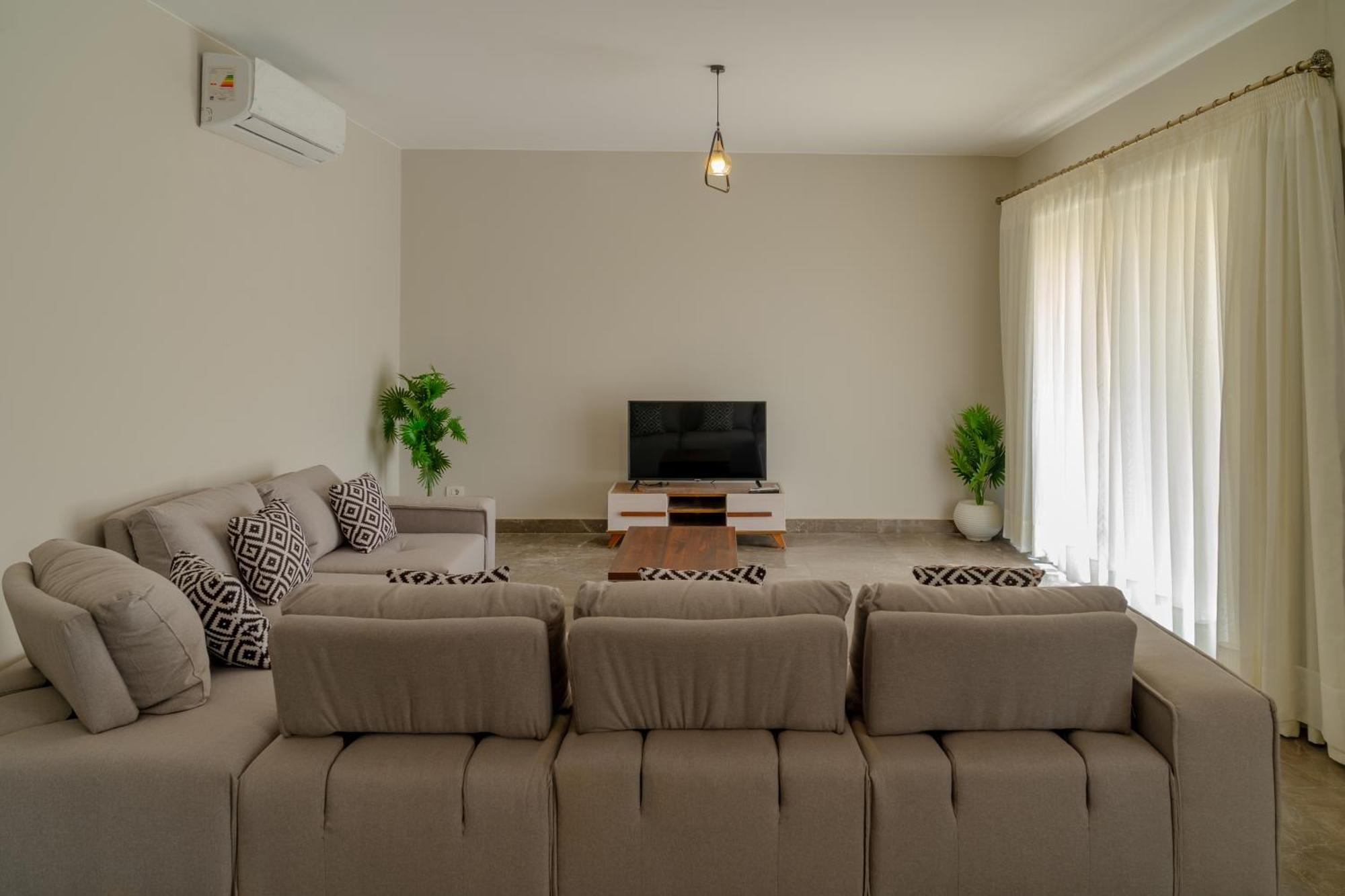Vizit 2br Near Mall Of Egypt Apartment
